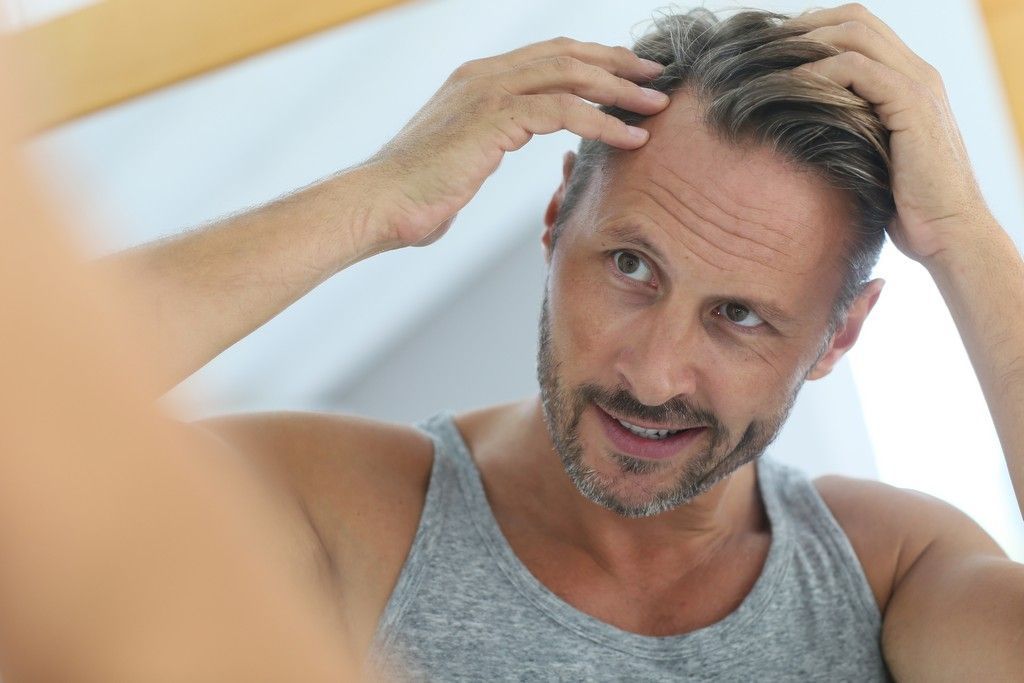 cabello, lifting del cuero cabelludo