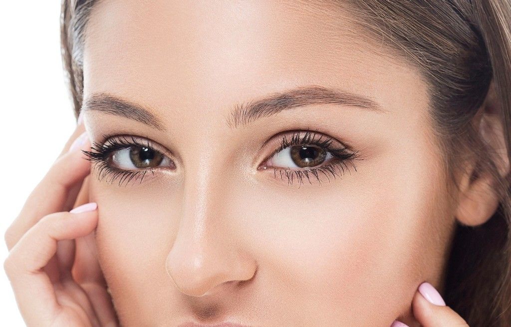 elevacion de cejas con miniliftings