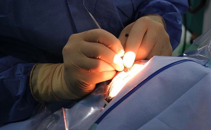 Two-thirds of the Spanish who undergo cosmetic surgery do not know the qualification of their doctor